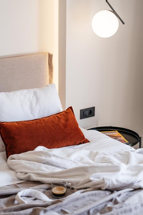 The City Hotel & Suites (Adults Only) Ретимно Экстерьер фото